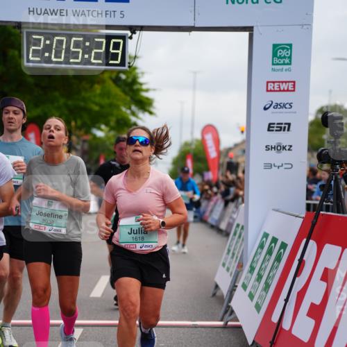 20.09.2026 - PSD Bank Halbmarathon LAZAROV Photography http://msf.ph/oto/10524830 20.09.2026 12:05:29 Ziel 1618, 1989, 1990, 2220, 2396, 2841, 3389, 3938, 4042, 4073, 4273, 4564 meine-sportfotos.de
