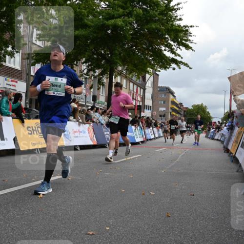 20.09.2026 - PSD Bank Halbmarathon J. Mangold http://msf.ph/oto/10524867 20.09.2026 12:04:18 Ziel 1371, 1404, 1563, 1605, 1789, 1864, 2237, 2833, 3045, 3524, 4087, 4182, 4183 meine-sportfotos.de