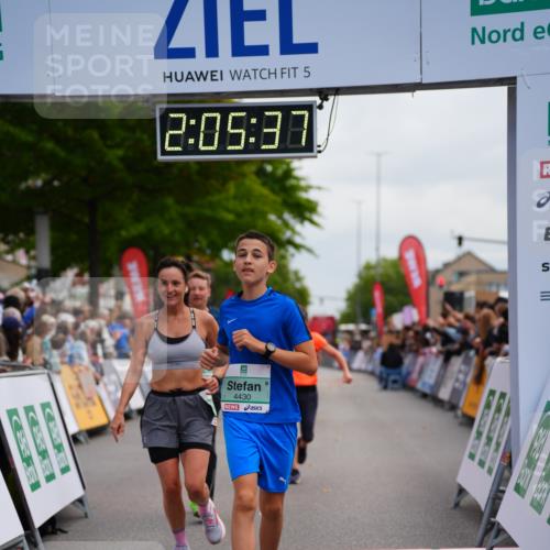 20.09.2026 - PSD Bank Halbmarathon LAZAROV Photography http://msf.ph/oto/10524947 20.09.2026 12:05:37 Ziel 1779, 1989, 1990, 2396, 3173, 3286, 3389, 4073, 4139, 4430, 4564 meine-sportfotos.de