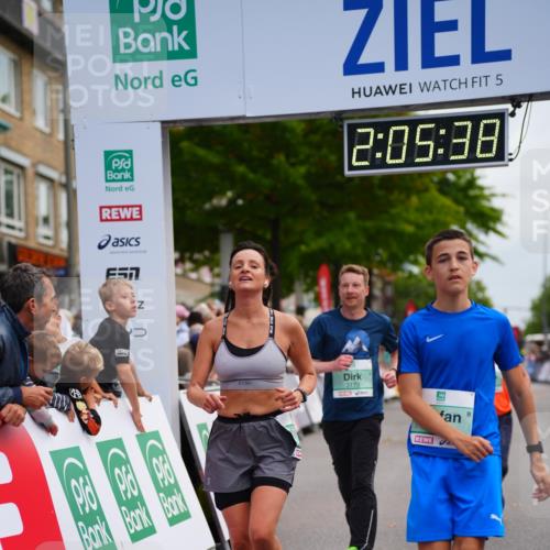 20.09.2026 - PSD Bank Halbmarathon LAZAROV Photography http://msf.ph/oto/10524974 20.09.2026 12:05:38 Ziel 1779, 2396, 3173, 3286, 3389, 4073, 4139, 4430, 4564 meine-sportfotos.de