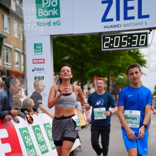 20.09.2026 - PSD Bank Halbmarathon LAZAROV Photography http://msf.ph/oto/10524985 20.09.2026 12:05:38 Ziel 1779, 2396, 3173, 3286, 3389, 4073, 4139, 4430, 4564 meine-sportfotos.de