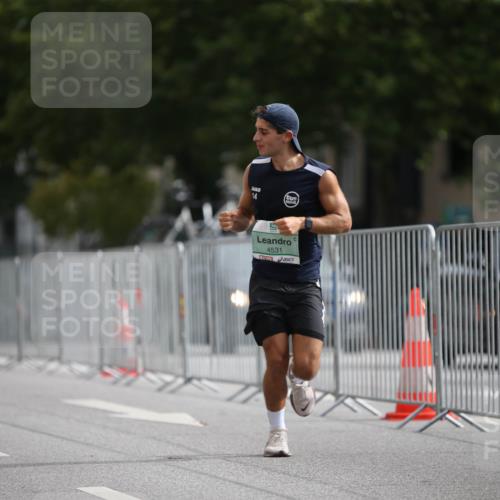 20.09.2026 - PSD Bank Halbmarathon Jannik Wohlers http://msf.ph/oto/10525043 20.09.2026 11:56:44 Laufen 14, 4531 meine-sportfotos.de