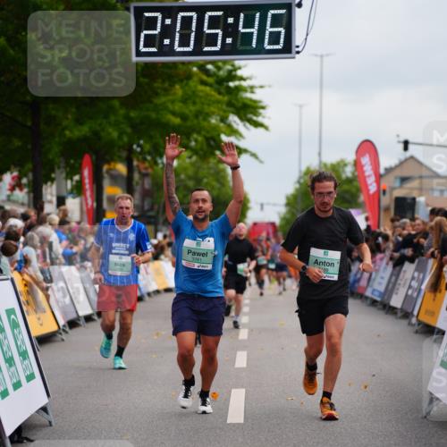 20.09.2026 - PSD Bank Halbmarathon LAZAROV Photography http://msf.ph/oto/10525086 20.09.2026 12:05:46 Ziel 1488, 1779, 2978, 3173, 3281, 3922, 4139, 4450 meine-sportfotos.de