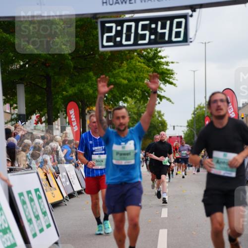 20.09.2026 - PSD Bank Halbmarathon LAZAROV Photography http://msf.ph/oto/10525107 20.09.2026 12:05:47 Ziel 1369, 1488, 1779, 2978, 3281, 3922, 4139, 4450, 4674 meine-sportfotos.de