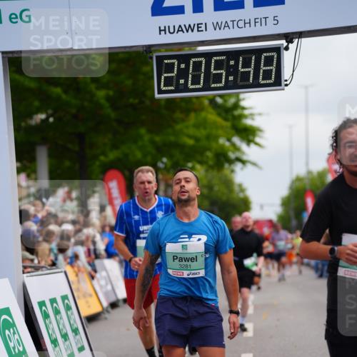 20.09.2026 - PSD Bank Halbmarathon LAZAROV Photography http://msf.ph/oto/10525130 20.09.2026 12:05:48 Ziel 1369, 1488, 1779, 2978, 3281, 3922, 4450, 4674 meine-sportfotos.de