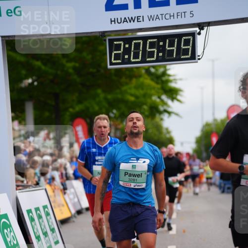 20.09.2026 - PSD Bank Halbmarathon LAZAROV Photography http://msf.ph/oto/10525136 20.09.2026 12:05:48 Ziel 1369, 1488, 1779, 2978, 3281, 3922, 4450, 4674 meine-sportfotos.de