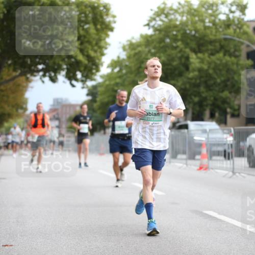 20.09.2026 - PSD Bank Halbmarathon Jannik Wohlers http://msf.ph/oto/10525143 20.09.2026 11:57:42 Laufen 2577 meine-sportfotos.de