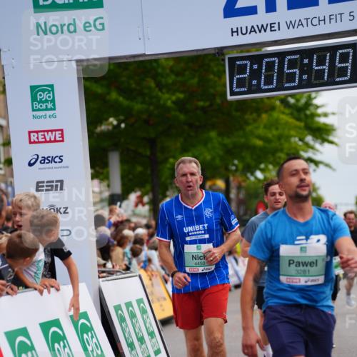 20.09.2026 - PSD Bank Halbmarathon LAZAROV Photography http://msf.ph/oto/10525152 20.09.2026 12:05:49 Ziel 1369, 1488, 1779, 2978, 3281, 3894, 3922, 4450, 4674 meine-sportfotos.de