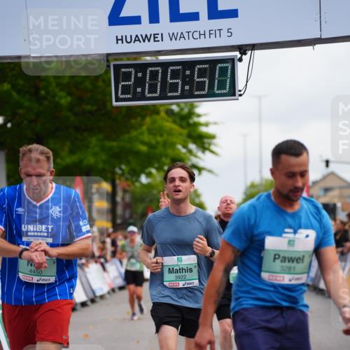 20.09.2026 - PSD Bank Halbmarathon LAZAROV Photography http://msf.ph/oto/10525186 20.09.2026 12:05:50 Ziel 1369, 1488, 2978, 3143, 3281, 3894, 3922, 4450, 4674 meine-sportfotos.de