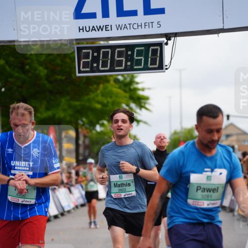 20.09.2026 - PSD Bank Halbmarathon LAZAROV Photography http://msf.ph/oto/10525191 20.09.2026 12:05:50 Ziel 1369, 1488, 2978, 3143, 3281, 3894, 3922, 4450, 4674 meine-sportfotos.de