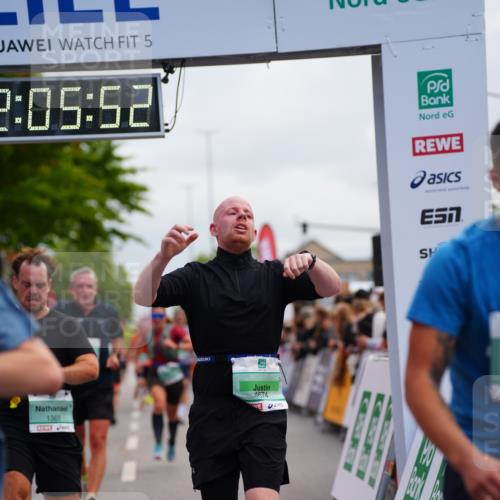 20.09.2026 - PSD Bank Halbmarathon LAZAROV Photography http://msf.ph/oto/10525211 20.09.2026 12:05:51 Ziel 1369, 1488, 2978, 3143, 3281, 3314, 3894, 3922, 4450, 4674 meine-sportfotos.de