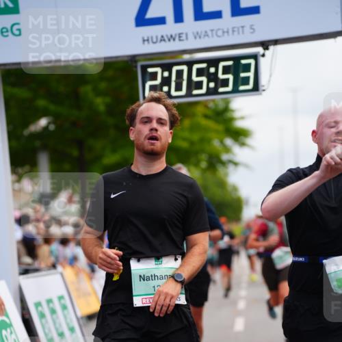 20.09.2026 - PSD Bank Halbmarathon LAZAROV Photography http://msf.ph/oto/10525235 20.09.2026 12:05:53 Ziel 1369, 1488, 3143, 3281, 3314, 3894, 3922, 4450, 4674 meine-sportfotos.de