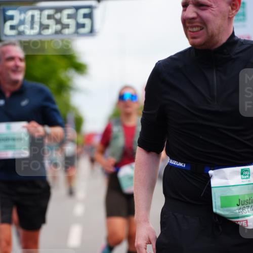20.09.2026 - PSD Bank Halbmarathon LAZAROV Photography http://msf.ph/oto/10525244 20.09.2026 12:05:54 Ziel 1369, 1488, 2816, 3143, 3281, 3314, 3894, 3922, 4450, 4674 meine-sportfotos.de