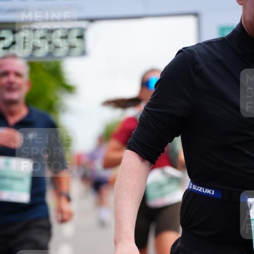 20.09.2026 - PSD Bank Halbmarathon LAZAROV Photography http://msf.ph/oto/10525248 20.09.2026 12:05:55 Ziel 1369, 1487, 1488, 1834, 2816, 3143, 3281, 3314, 3894, 3922, 4166, 4450, 4674 meine-sportfotos.de