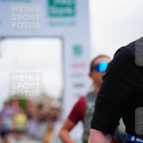 20.09.2026 - PSD Bank Halbmarathon LAZAROV Photography http://msf.ph/oto/10525256 20.09.2026 12:05:55 Ziel 1369, 1487, 1488, 1834, 2816, 3143, 3281, 3314, 3894, 3922, 4166, 4450, 4674 meine-sportfotos.de