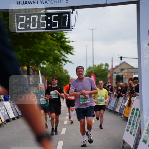 20.09.2026 - PSD Bank Halbmarathon LAZAROV Photography http://msf.ph/oto/10525265 20.09.2026 12:05:57 Ziel 1369, 1487, 1834, 2816, 2991, 3143, 3314, 3894, 3922, 4166, 4359, 4450, 4674 meine-sportfotos.de