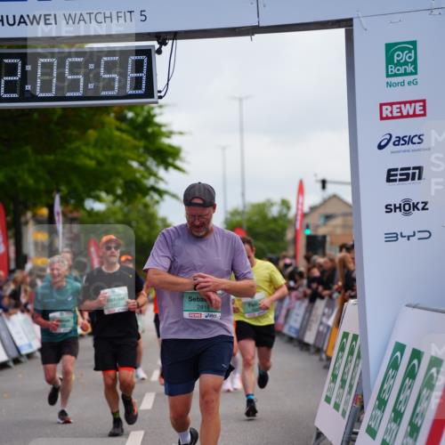 20.09.2026 - PSD Bank Halbmarathon LAZAROV Photography http://msf.ph/oto/10525273 20.09.2026 12:05:58 Ziel 1369, 1487, 1834, 2468, 2816, 2991, 3143, 3314, 3402, 3894, 3922, 4166, 4359, 4674 meine-sportfotos.de