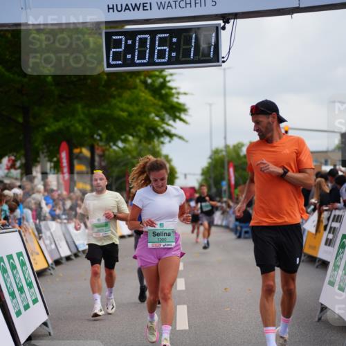 20.09.2026 - PSD Bank Halbmarathon LAZAROV Photography http://msf.ph/oto/10525426 20.09.2026 12:06:10 Ziel 1300, 1916, 2468, 2580, 2692, 2852, 2979, 3402, 3617, 3656, 4629 meine-sportfotos.de