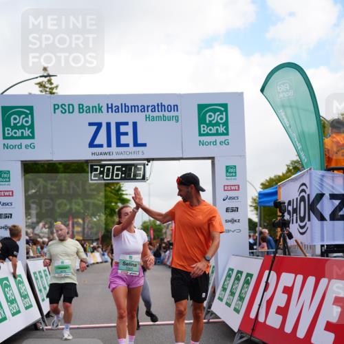 20.09.2026 - PSD Bank Halbmarathon LAZAROV Photography http://msf.ph/oto/10525449 20.09.2026 12:06:12 Ziel 1252, 1300, 1916, 2580, 2852, 2979, 3617, 3656, 4629, 4786 meine-sportfotos.de
