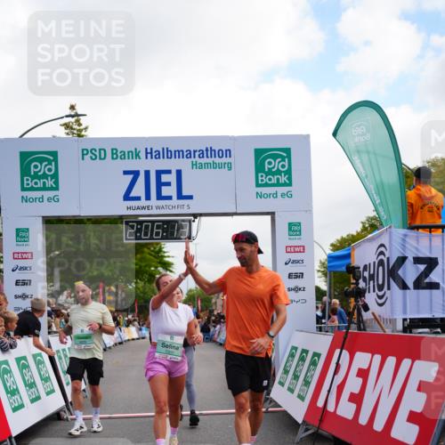 20.09.2026 - PSD Bank Halbmarathon LAZAROV Photography http://msf.ph/oto/10525455 20.09.2026 12:06:12 Ziel 1252, 1300, 1916, 2580, 2852, 2979, 3617, 3656, 4629, 4786 meine-sportfotos.de