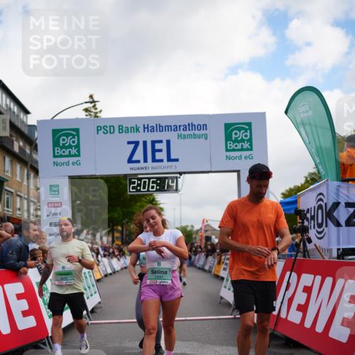 20.09.2026 - PSD Bank Halbmarathon LAZAROV Photography http://msf.ph/oto/10525471 20.09.2026 12:06:13 Ziel 1252, 1300, 1916, 2852, 3617, 3656, 4629, 4786 meine-sportfotos.de