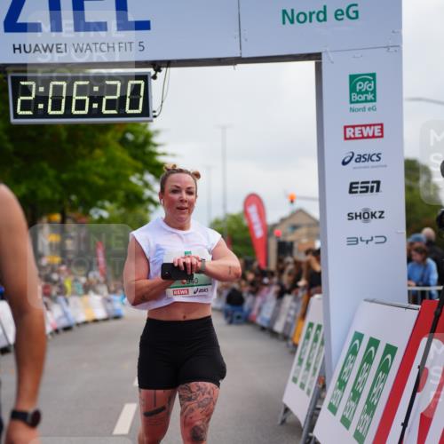 20.09.2026 - PSD Bank Halbmarathon LAZAROV Photography http://msf.ph/oto/10525523 20.09.2026 12:06:20 Ziel 1252, 1916, 1940, 4629, 4786 meine-sportfotos.de
