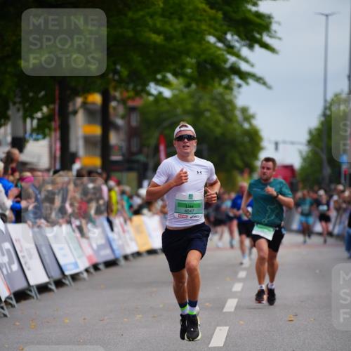 20.09.2026 - PSD Bank Halbmarathon LAZAROV Photography http://msf.ph/oto/10525560 20.09.2026 12:06:25 Ziel 1940, 4647 meine-sportfotos.de