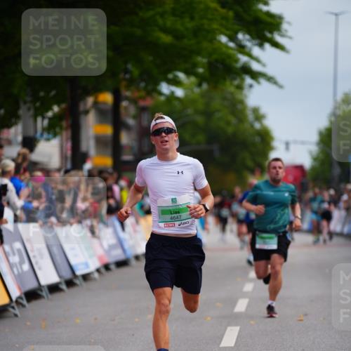 20.09.2026 - PSD Bank Halbmarathon LAZAROV Photography http://msf.ph/oto/10525574 20.09.2026 12:06:26 Ziel 1940, 4647, 4717 meine-sportfotos.de