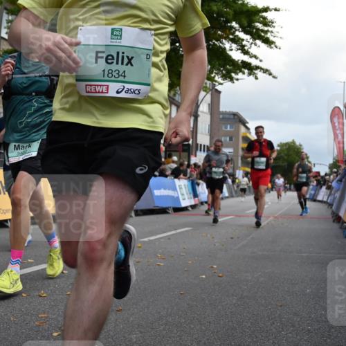 20.09.2026 - PSD Bank Halbmarathon J. Mangold http://msf.ph/oto/10525676 20.09.2026 12:05:50 Ziel 1300, 1487, 1834, 2468, 2580, 2692, 2816, 2852, 2979, 2991, 3143, 3402, 3617, 3656, 4166, 4359 meine-sportfotos.de