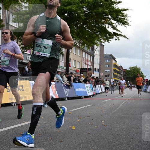 20.09.2026 - PSD Bank Halbmarathon J. Mangold http://msf.ph/oto/10525721 20.09.2026 12:05:54 Ziel 1300, 1834, 1916, 2468, 2580, 2692, 2852, 2979, 2991, 3402, 3617, 3656, 4166, 4359, 4629, 4786 meine-sportfotos.de