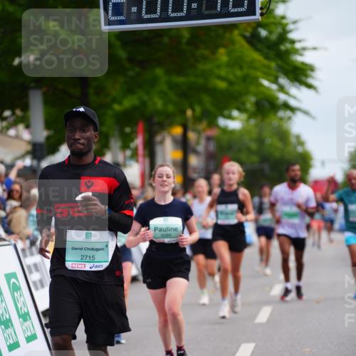 20.09.2026 - PSD Bank Halbmarathon LAZAROV Photography http://msf.ph/oto/10525728 20.09.2026 12:06:40 Ziel 1695, 2024, 2684, 2715, 2874, 3450, 4266, 4379, 4676, 4695 meine-sportfotos.de
