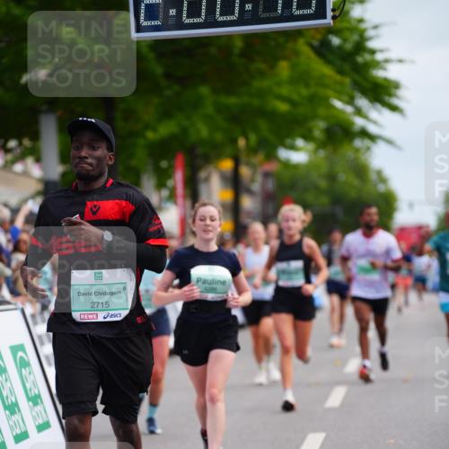 20.09.2026 - PSD Bank Halbmarathon LAZAROV Photography http://msf.ph/oto/10525734 20.09.2026 12:06:40 Ziel 1695, 2024, 2684, 2715, 2874, 3450, 4266, 4379, 4676, 4695 meine-sportfotos.de