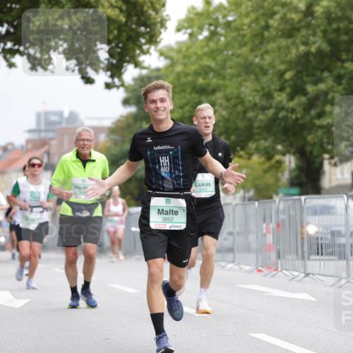 20.09.2026 - PSD Bank Halbmarathon Jannik Wohlers http://msf.ph/oto/10525751 20.09.2026 12:03:30 Laufen 3302, 3862 meine-sportfotos.de