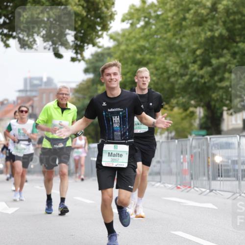 20.09.2026 - PSD Bank Halbmarathon Jannik Wohlers http://msf.ph/oto/10525754 20.09.2026 12:03:30 Laufen 3302, 3862 meine-sportfotos.de