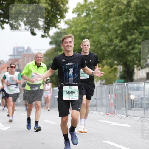 20.09.2026 - PSD Bank Halbmarathon Jannik Wohlers http://msf.ph/oto/10525756 20.09.2026 12:03:30 Laufen 3302, 3862 meine-sportfotos.de