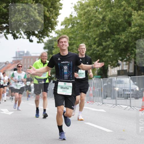 20.09.2026 - PSD Bank Halbmarathon Jannik Wohlers http://msf.ph/oto/10525760 20.09.2026 12:03:30 Laufen 3862, 3302 meine-sportfotos.de