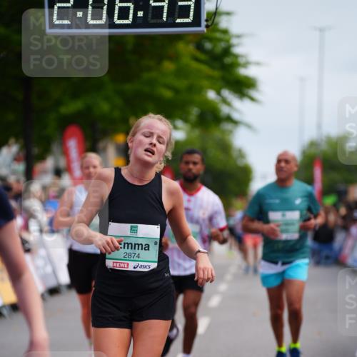 20.09.2026 - PSD Bank Halbmarathon LAZAROV Photography http://msf.ph/oto/10525790 20.09.2026 12:06:43 Ziel 1695, 2684, 2715, 2874, 3450, 4266, 4379, 4676, 4695, 4748 meine-sportfotos.de