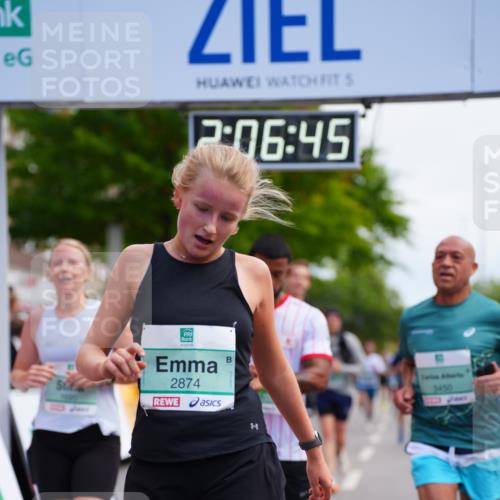 20.09.2026 - PSD Bank Halbmarathon LAZAROV Photography http://msf.ph/oto/10525811 20.09.2026 12:06:45 Ziel 1390, 1695, 2715, 2874, 3450, 4266, 4379, 4695, 4748, 4775 meine-sportfotos.de