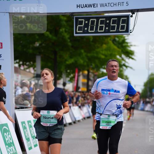 20.09.2026 - PSD Bank Halbmarathon LAZAROV Photography http://msf.ph/oto/10525969 20.09.2026 12:06:56 Ziel 1177, 1390, 4004, 4007, 4691, 4775 meine-sportfotos.de