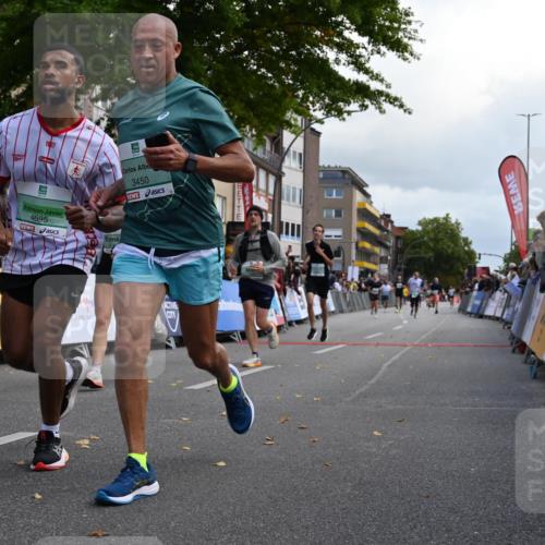 20.09.2026 - PSD Bank Halbmarathon J. Mangold http://msf.ph/oto/10525980 20.09.2026 12:06:32 Ziel 1390, 1695, 2715, 2874, 3450, 4266, 4379, 4676, 4695, 4748 meine-sportfotos.de