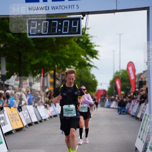 20.09.2026 - PSD Bank Halbmarathon LAZAROV Photography http://msf.ph/oto/10526040 20.09.2026 12:07:04 Ziel 1264, 1381, 2219, 3033, 4007, 4691 meine-sportfotos.de