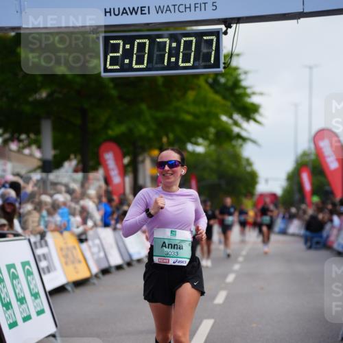 20.09.2026 - PSD Bank Halbmarathon LAZAROV Photography http://msf.ph/oto/10526107 20.09.2026 12:07:06 Ziel 1264, 1381, 2219, 3033, 3373, 4007 meine-sportfotos.de