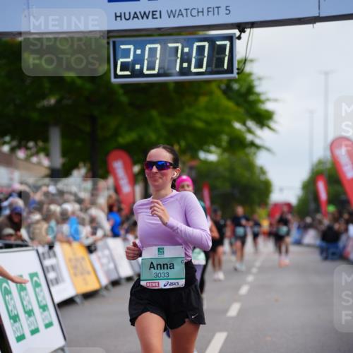20.09.2026 - PSD Bank Halbmarathon LAZAROV Photography http://msf.ph/oto/10526123 20.09.2026 12:07:06 Ziel 1264, 1381, 2219, 3033, 3373, 4007 meine-sportfotos.de