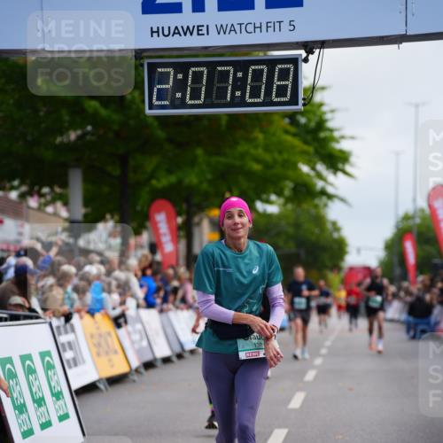 20.09.2026 - PSD Bank Halbmarathon LAZAROV Photography http://msf.ph/oto/10526127 20.09.2026 12:07:08 Ziel 1264, 1368, 1381, 2219, 3033, 3373 meine-sportfotos.de