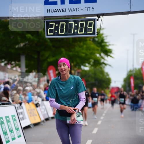 20.09.2026 - PSD Bank Halbmarathon LAZAROV Photography http://msf.ph/oto/10526187 20.09.2026 12:07:08 Ziel 1264, 1368, 1381, 2219, 3033, 3373 meine-sportfotos.de