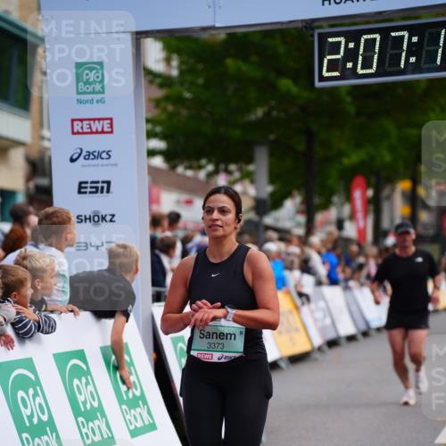20.09.2026 - PSD Bank Halbmarathon LAZAROV Photography http://msf.ph/oto/10526201 20.09.2026 12:07:10 Ziel 1368, 1381, 2219, 3033, 3373, 4637 meine-sportfotos.de