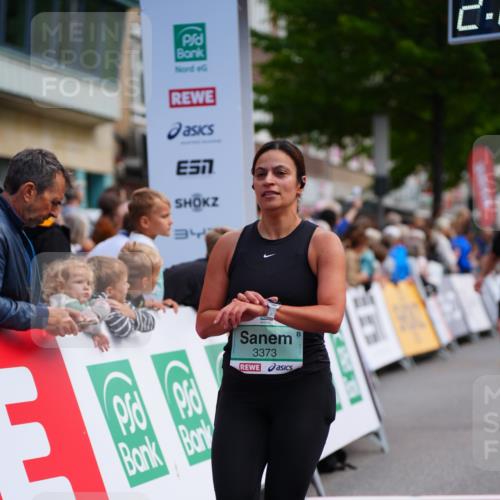 20.09.2026 - PSD Bank Halbmarathon LAZAROV Photography http://msf.ph/oto/10526219 20.09.2026 12:07:11 Ziel 1368, 1381, 2219, 3033, 3373, 3648, 4637 meine-sportfotos.de