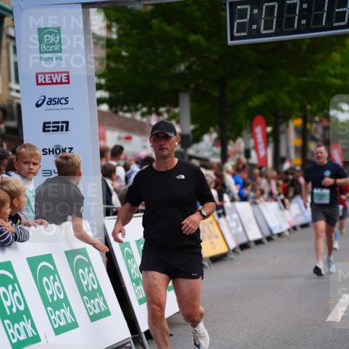 20.09.2026 - PSD Bank Halbmarathon LAZAROV Photography http://msf.ph/oto/10526234 20.09.2026 12:07:12 Ziel 1368, 1381, 2219, 3033, 3373, 3648, 4637 meine-sportfotos.de