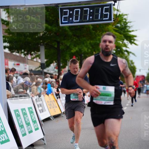 20.09.2026 - PSD Bank Halbmarathon LAZAROV Photography http://msf.ph/oto/10526296 20.09.2026 12:07:15 Ziel 1368, 1381, 3373, 3648, 4124, 4637 meine-sportfotos.de