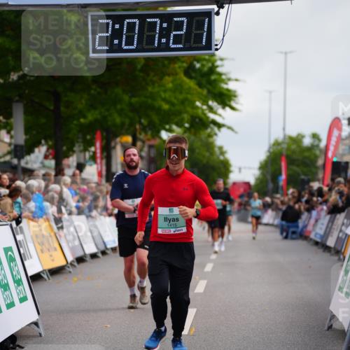 20.09.2026 - PSD Bank Halbmarathon LAZAROV Photography http://msf.ph/oto/10526363 20.09.2026 12:07:21 Ziel 1415, 3493, 3648, 4124, 4637 meine-sportfotos.de